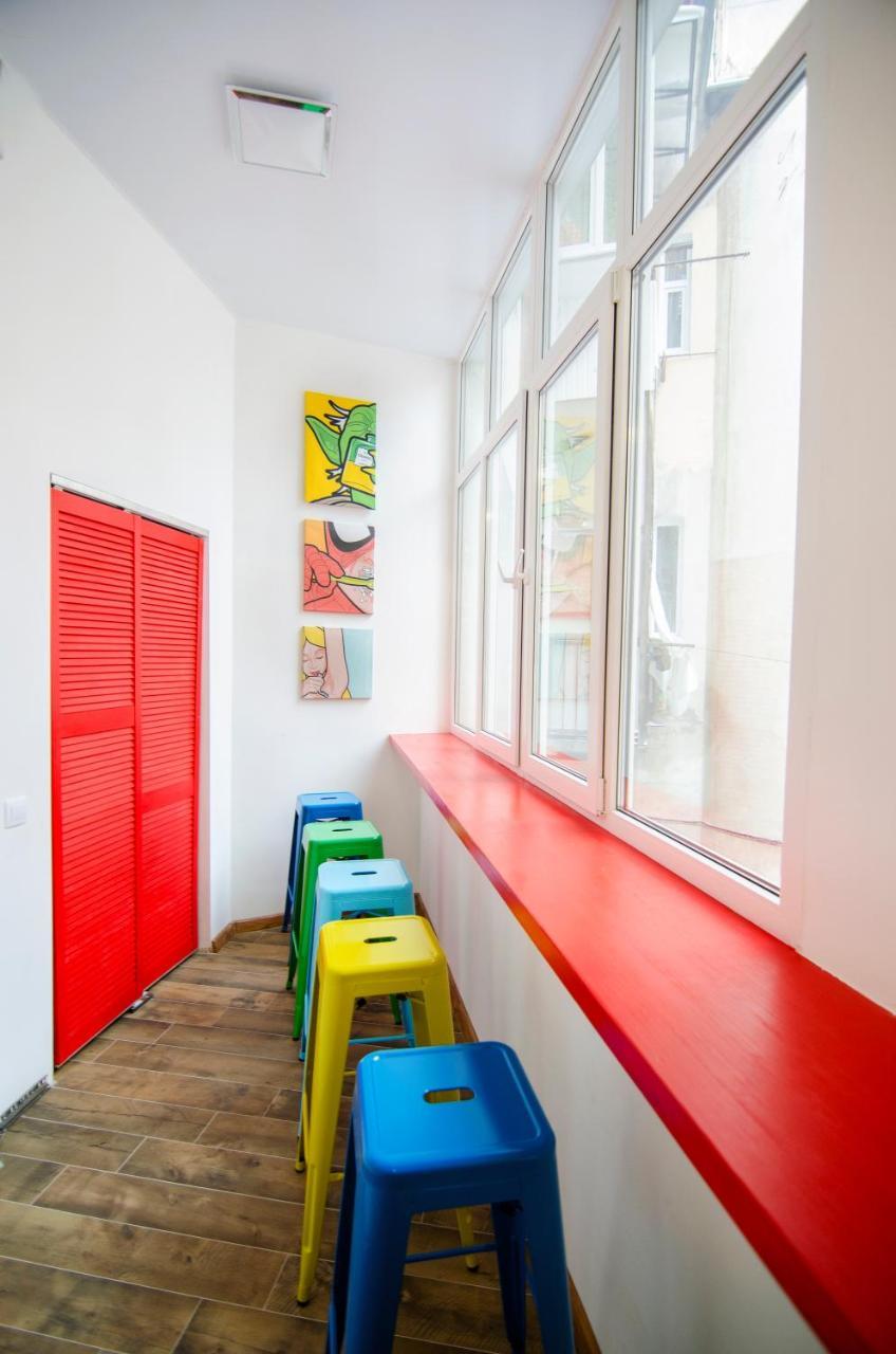 Pop Art Hostel ลวีฟ ภายนอก รูปภาพ