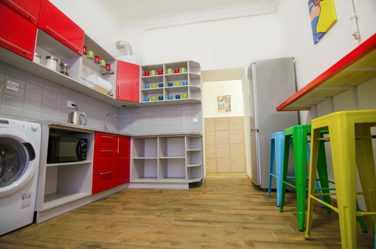 Pop Art Hostel ลวีฟ ภายนอก รูปภาพ